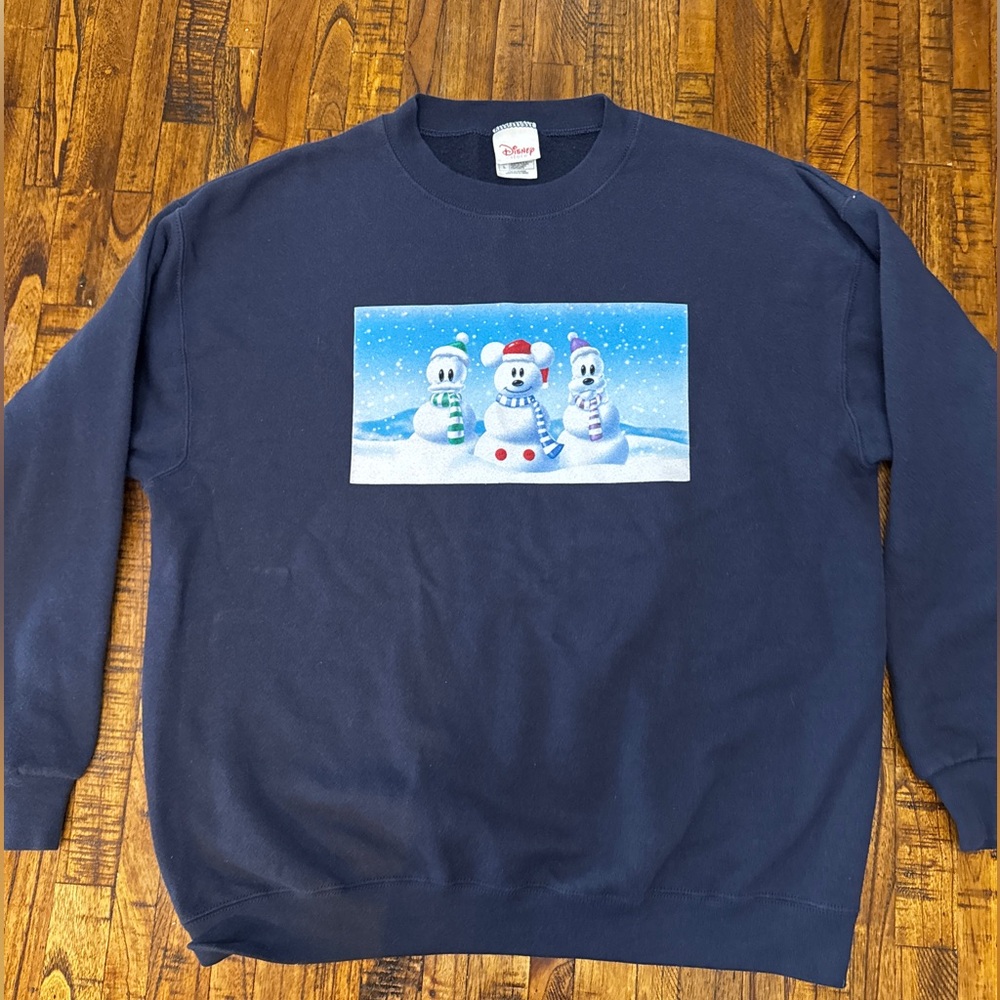 Disney Store Winter 2001 Sweatshirt Mickey, Donald Pluto Snowmen Size Large